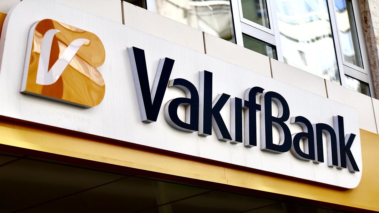 İkinci El Araç Satışlarında Devlet Güvencesi: Vakıfbank, Türkiye'de Bir İlke İmza Atarak Satıcıları Garanti Altına Aldığını Duyurdu!